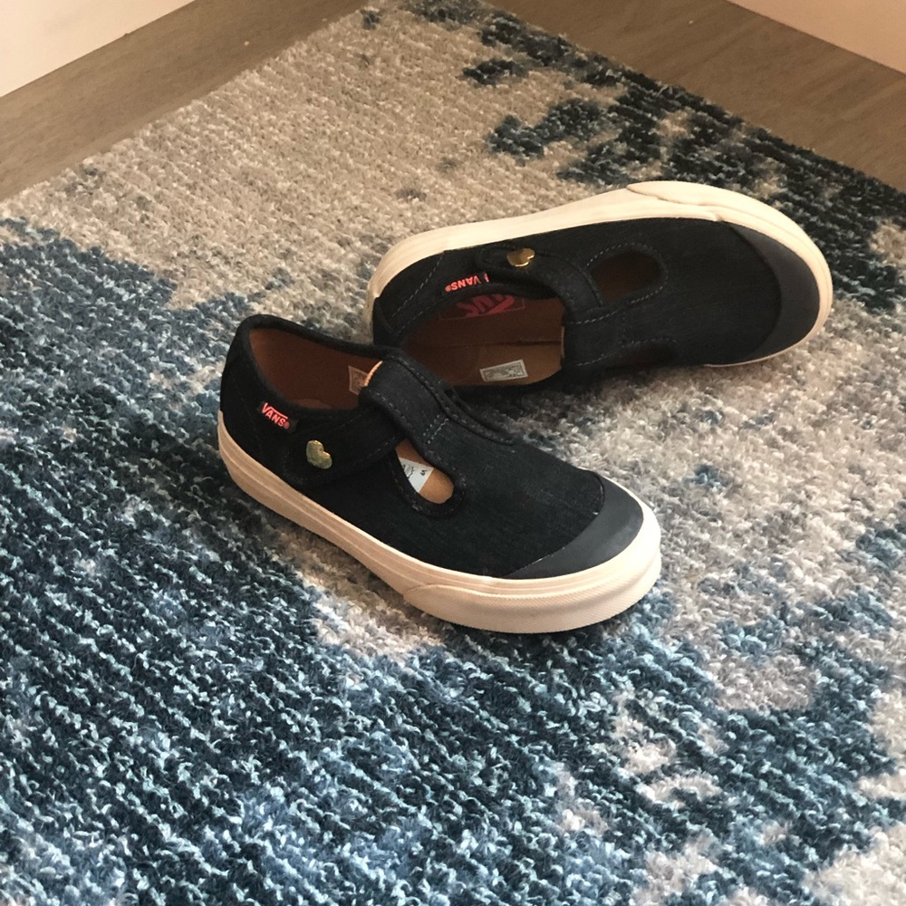 Maryjane Vans! (Girls)